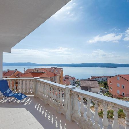 1 Bedroom Cozy Apartment In Crikvenica Exterior foto