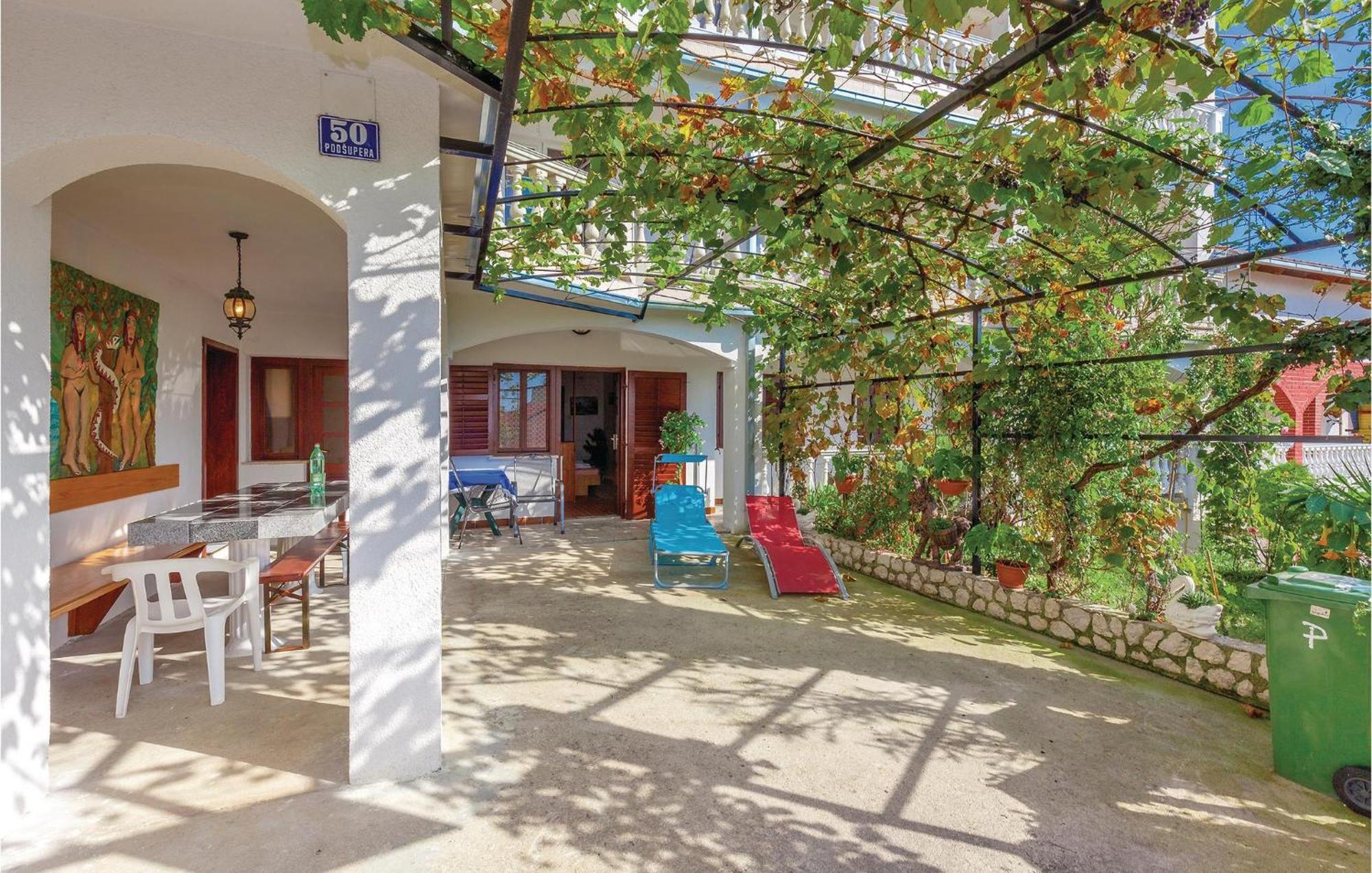 1 Bedroom Cozy Apartment In Crikvenica Exterior foto