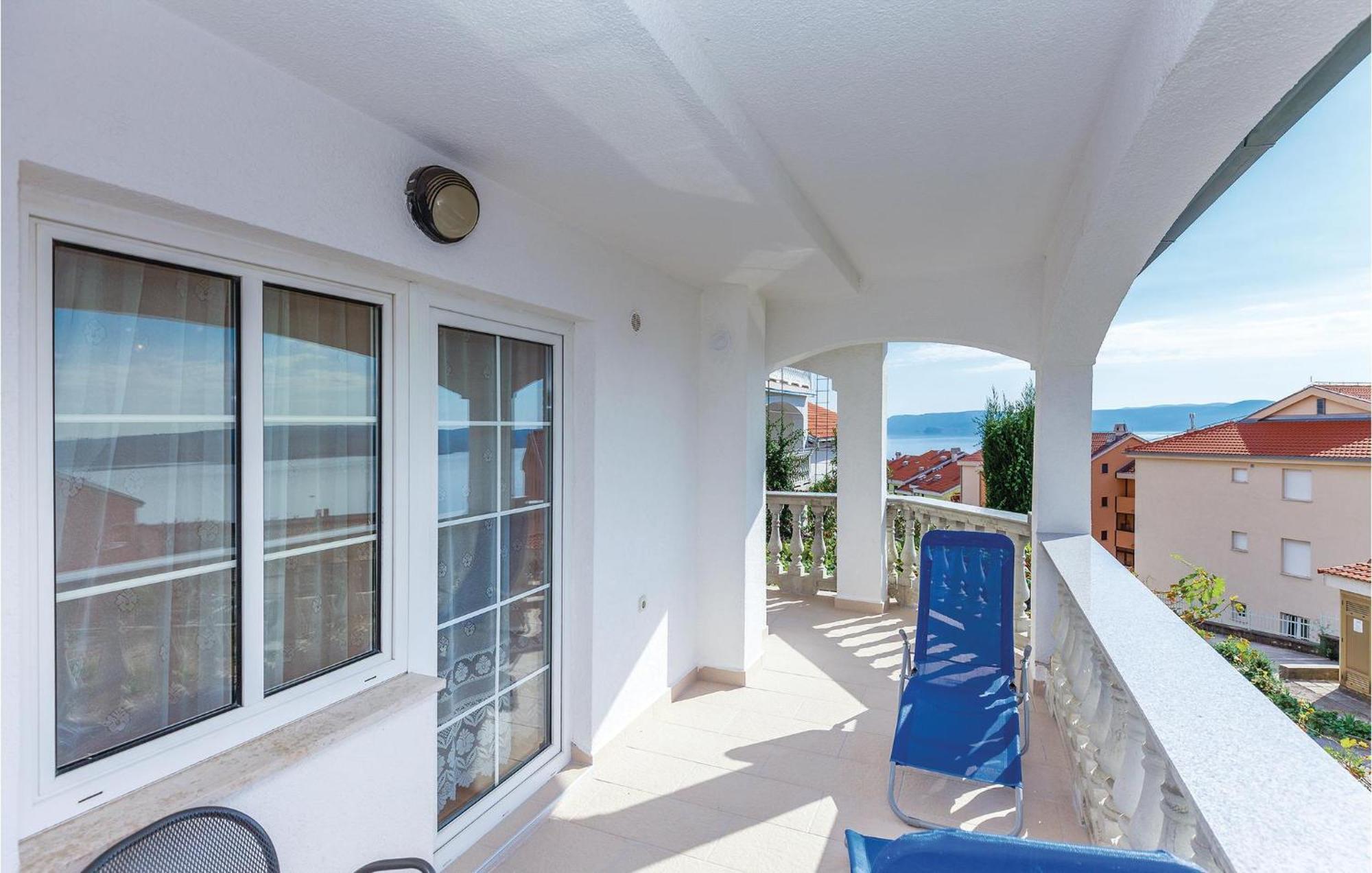 1 Bedroom Cozy Apartment In Crikvenica Exterior foto