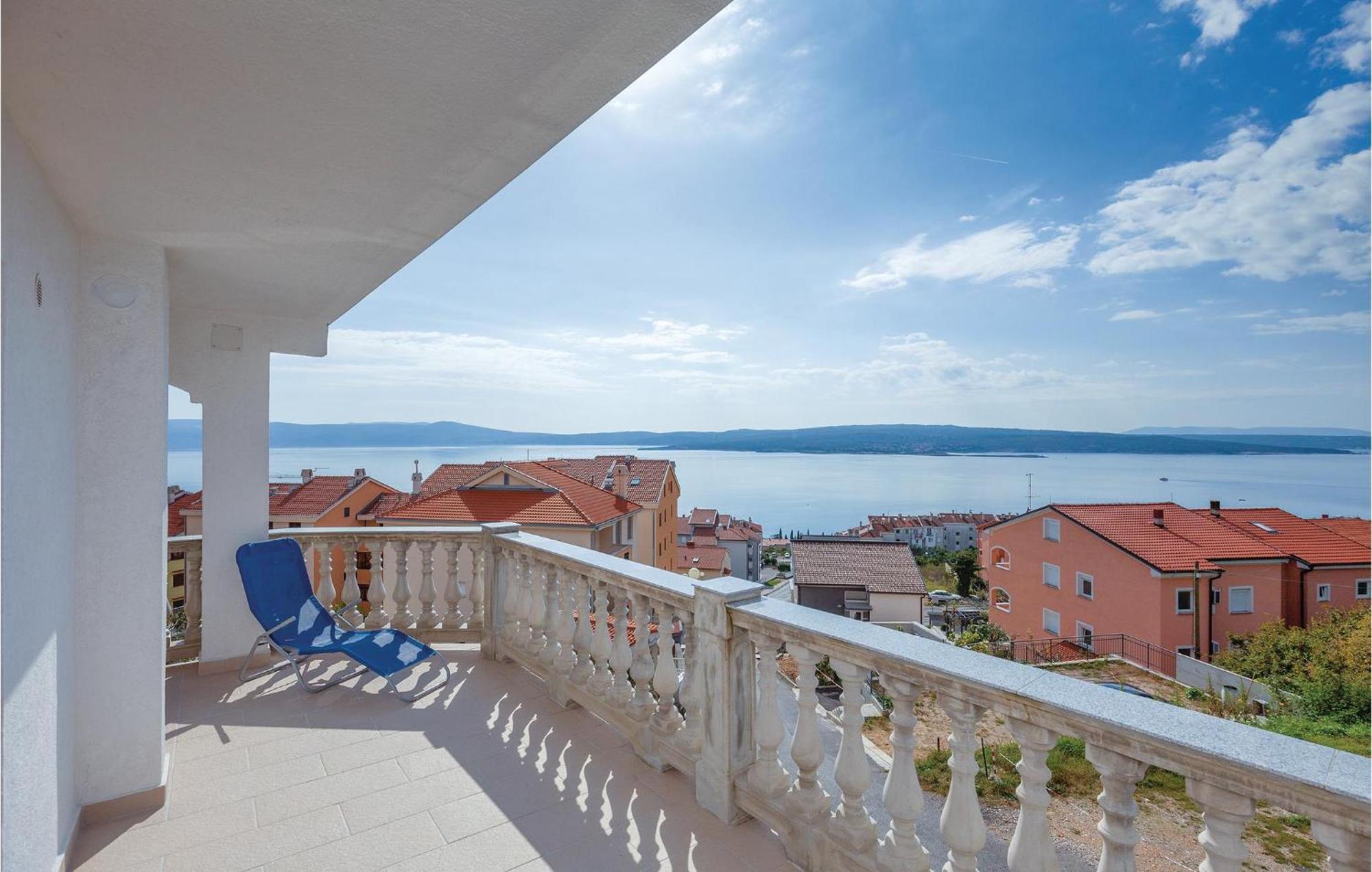 1 Bedroom Cozy Apartment In Crikvenica Exterior foto