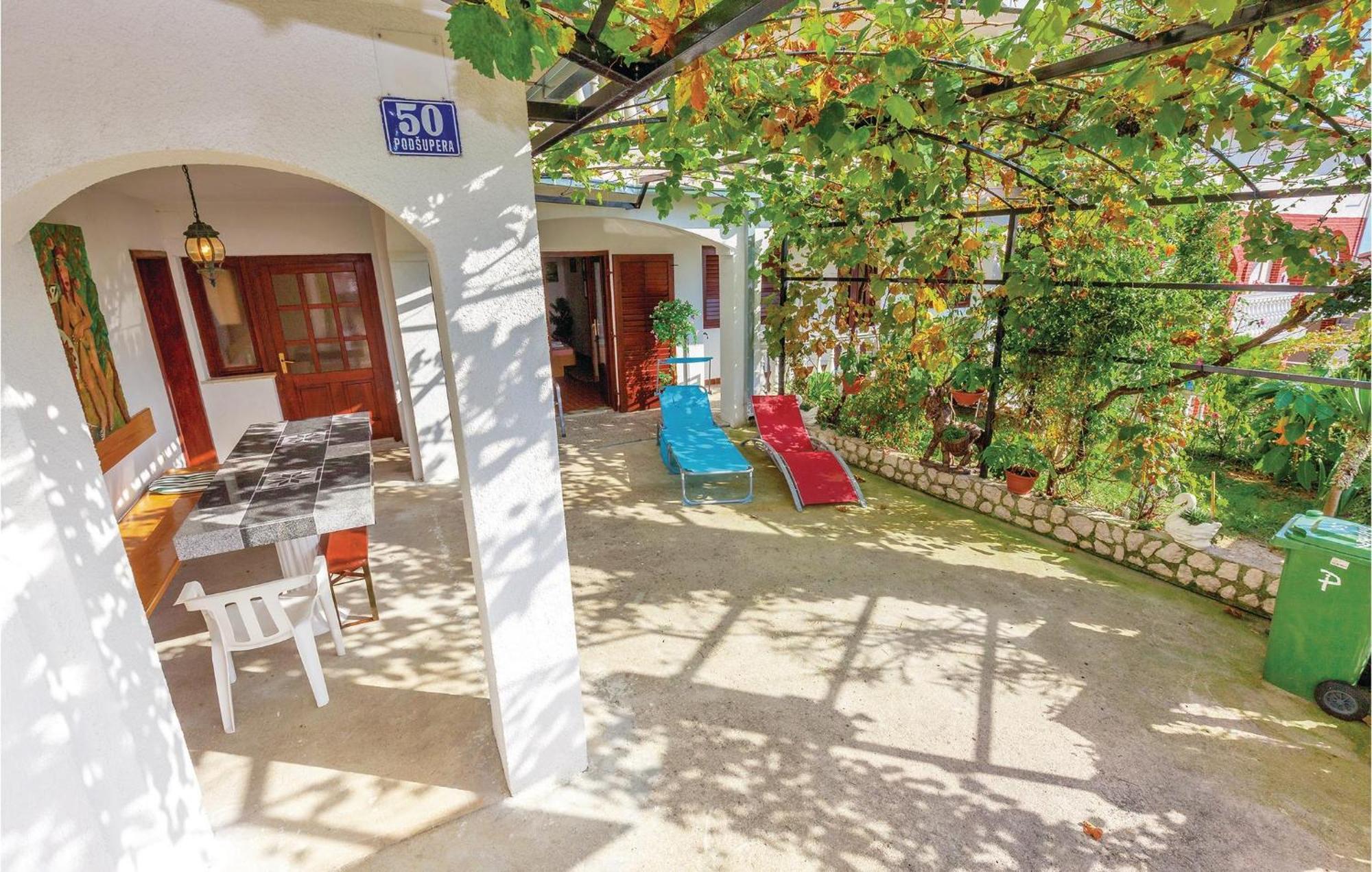 1 Bedroom Cozy Apartment In Crikvenica Exterior foto